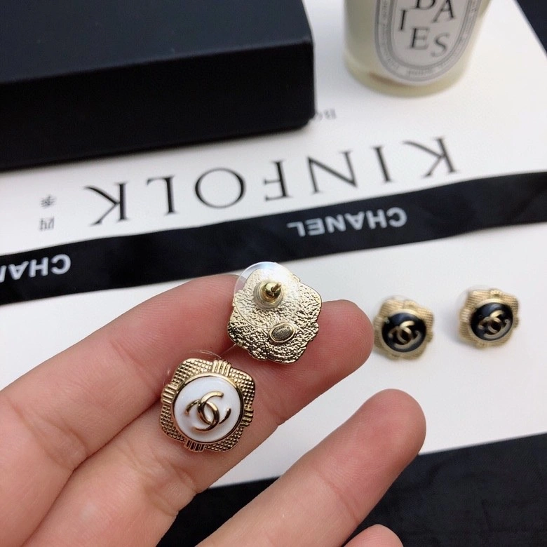 Trendsetting Chxnxl Earrings 291628