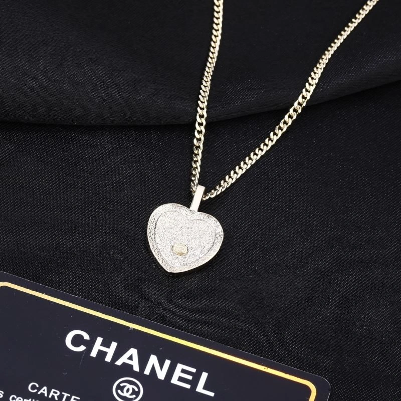 Compact Chxnxl Brooches 292732