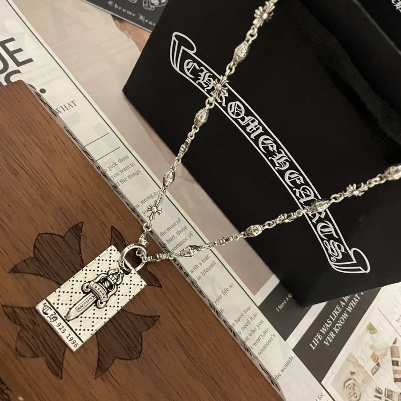 Cozy Chrxmx Hxxrts Necklaces 300928
