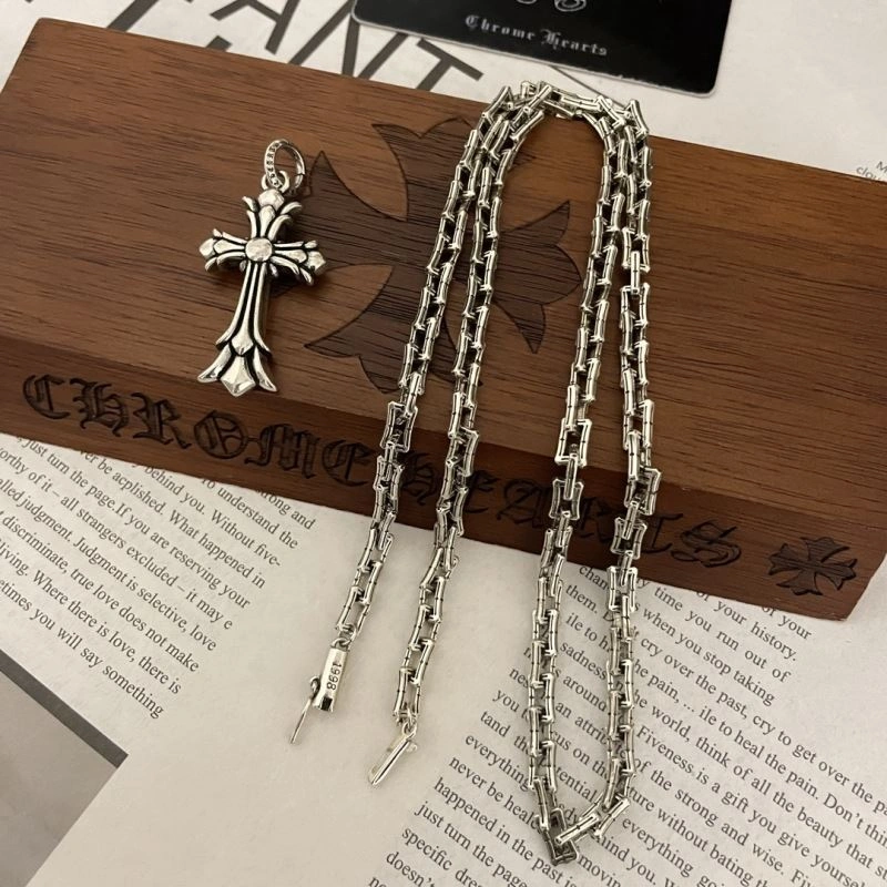 BestValue Chrxmx Hxxrts Necklaces 300900