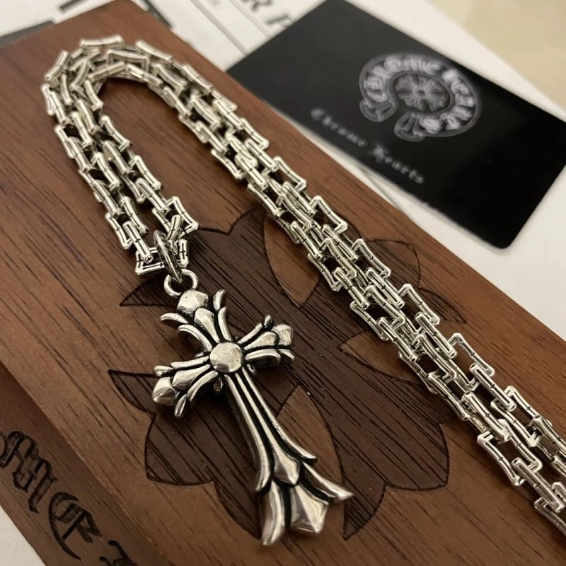 BestValue Chrxmx Hxxrts Necklaces 300900