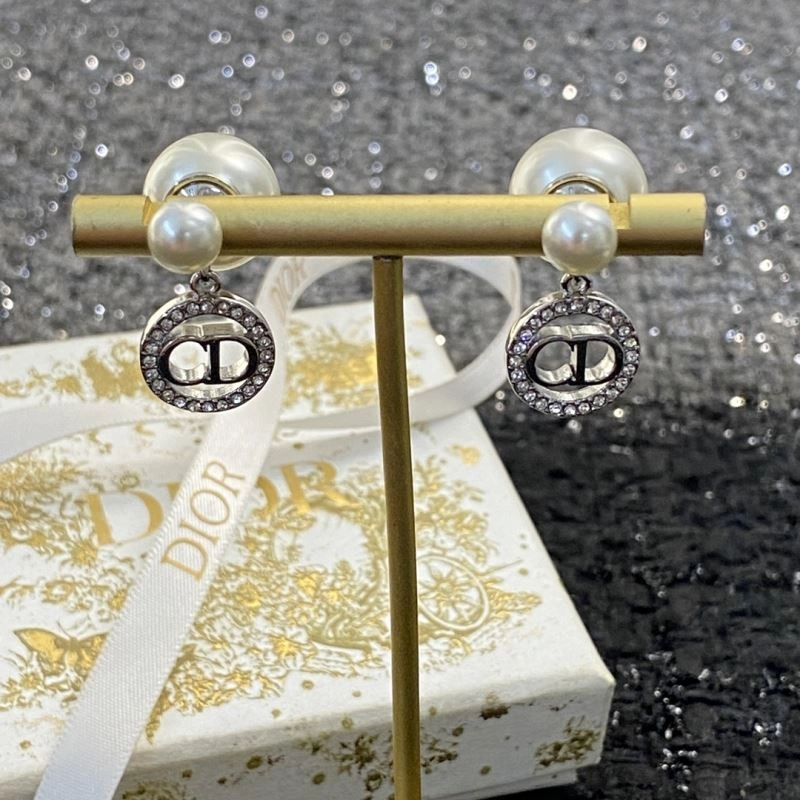 Christian Dxxr Earrings Affordable 295342