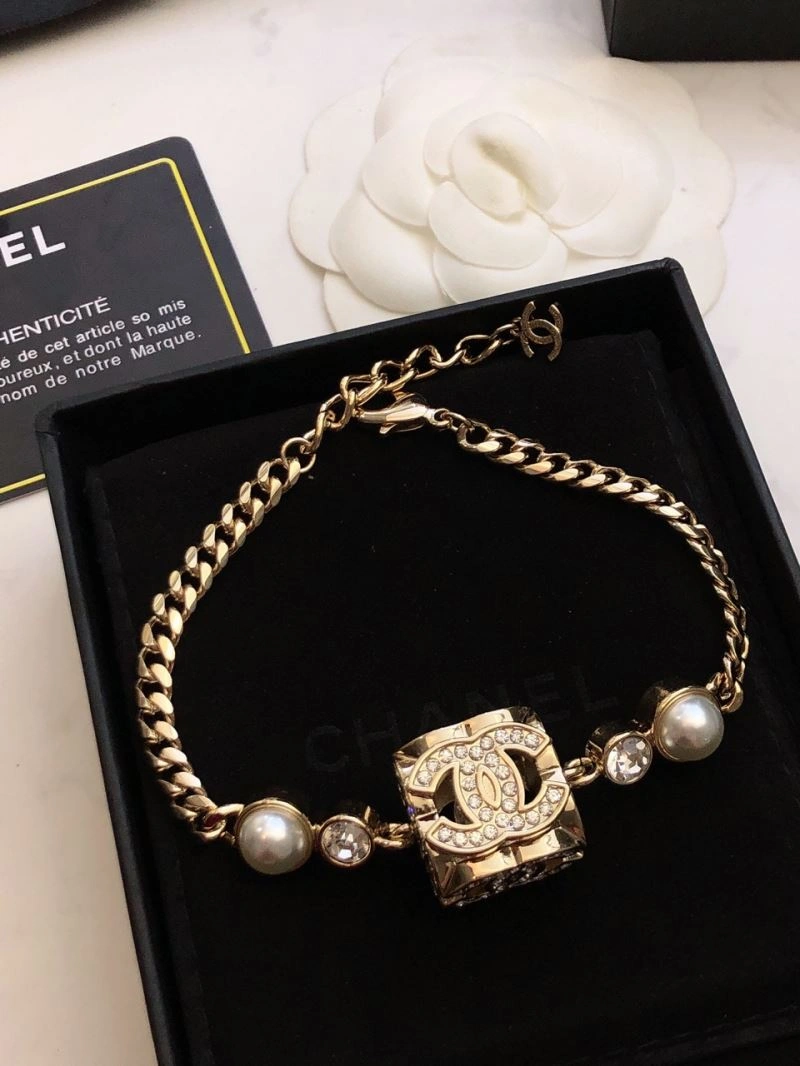Bright Chxnxl Bracelets 293095
