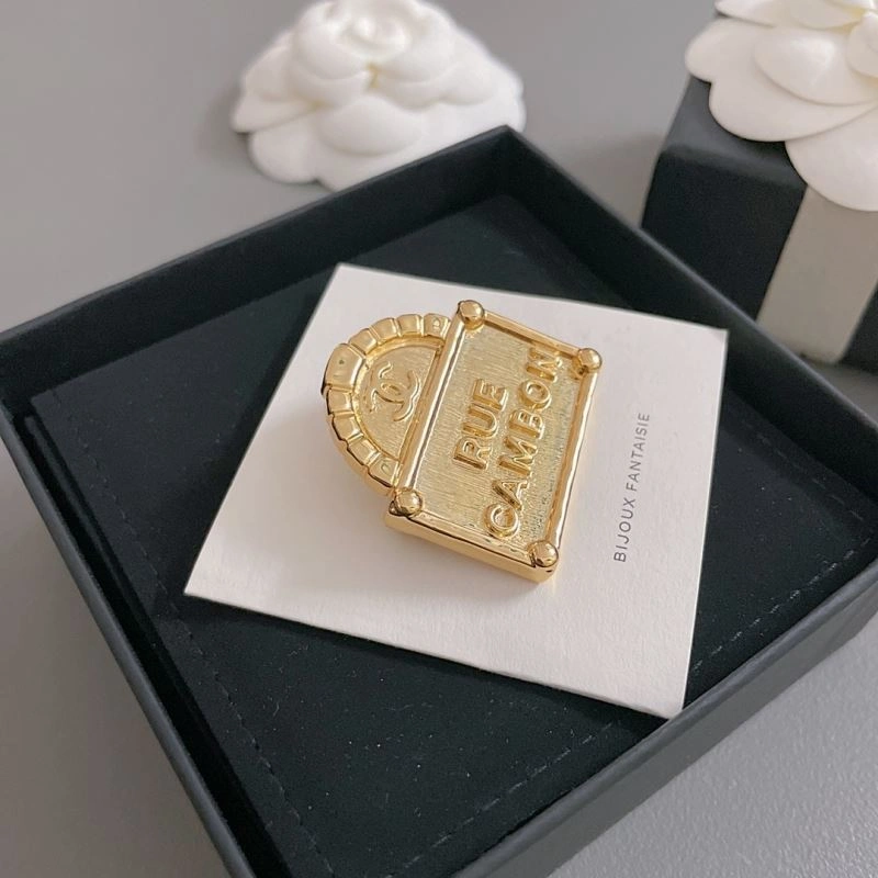Bright Chxnxl Brooches 292726