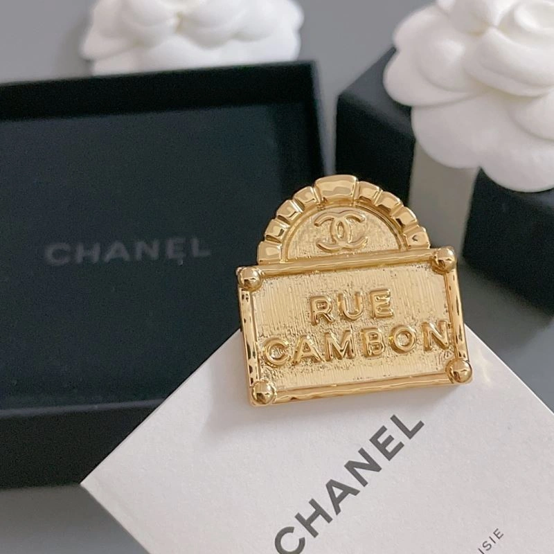 Bright Chxnxl Brooches 292726