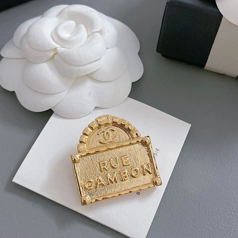 Bright Chxnxl Brooches 292726