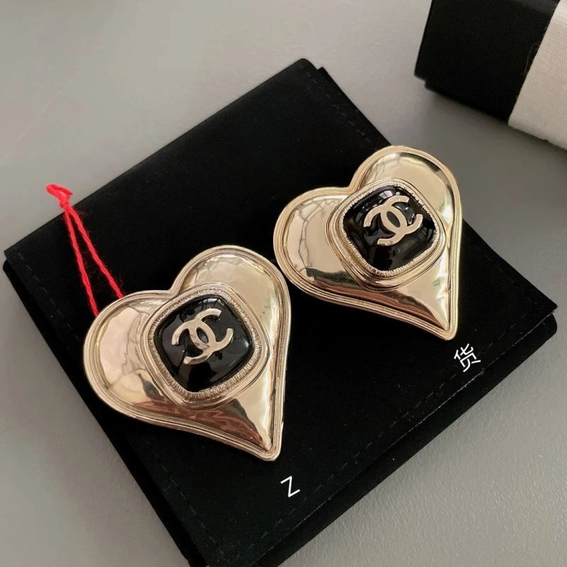 Lightweight Chxnxl Brooches 292721