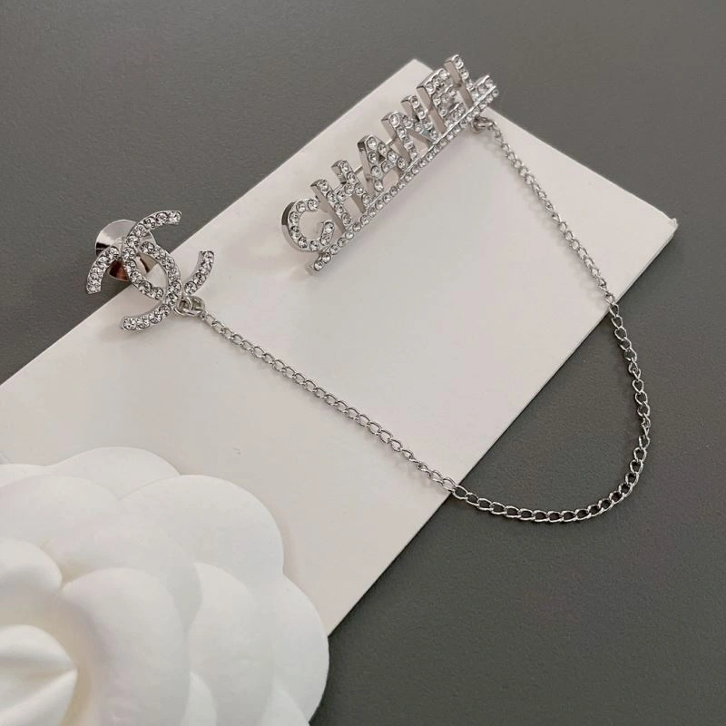 Trendy Chxnxl Brooches 292730