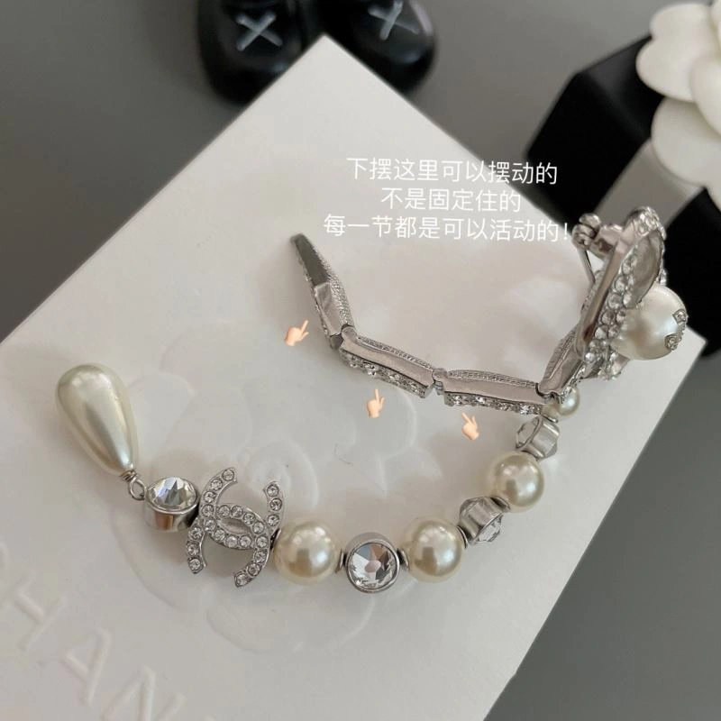 NewStyle Chxnxl Brooches 292704