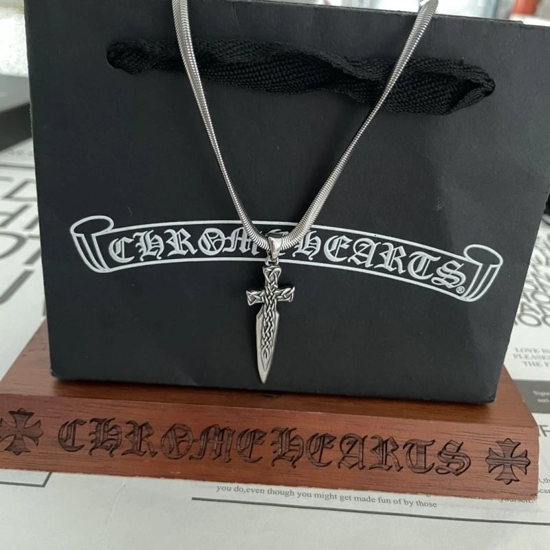 Comfortable Chrxmx Hxxrts Necklaces 300901