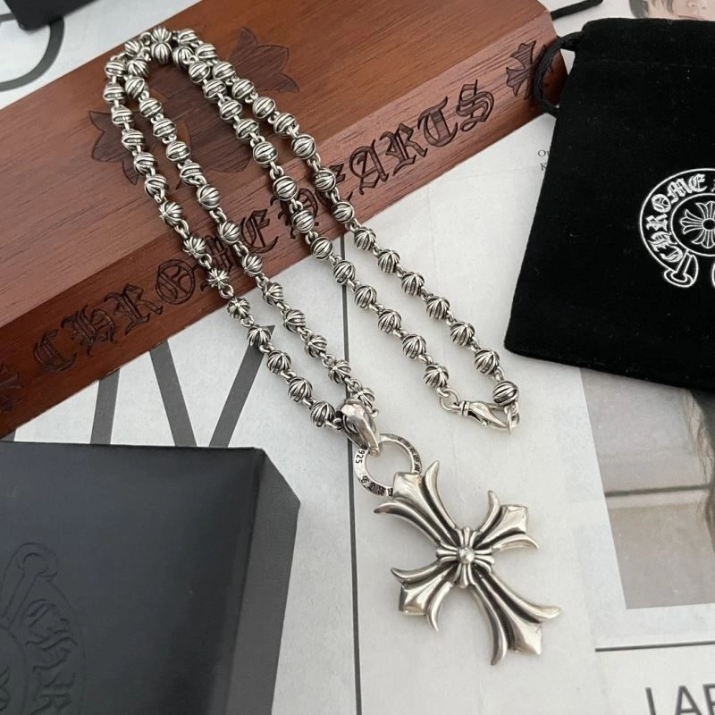 WellDesigned Chrxmx Hxxrts Necklaces 300895