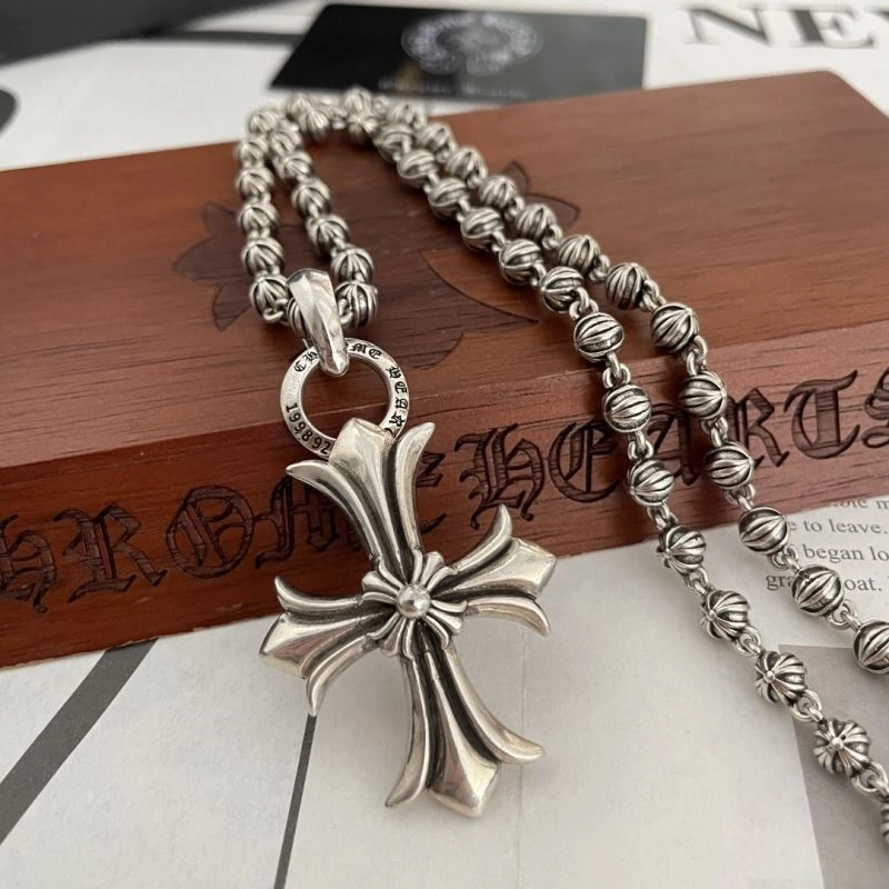 WellDesigned Chrxmx Hxxrts Necklaces 300895
