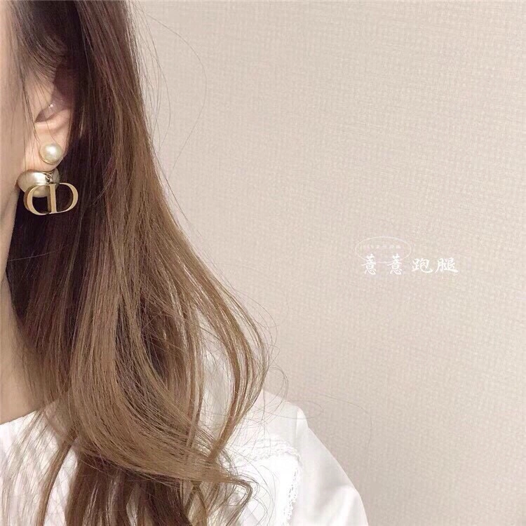 HighQuality Christian Dxxr Earrings 295340
