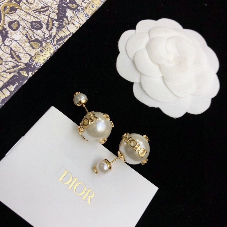 Practical Christian Dxxr Earrings 295336