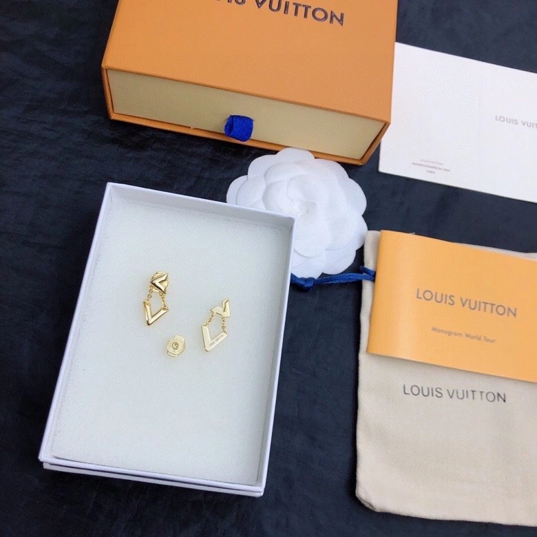Fashionable LX Earrings 311644
