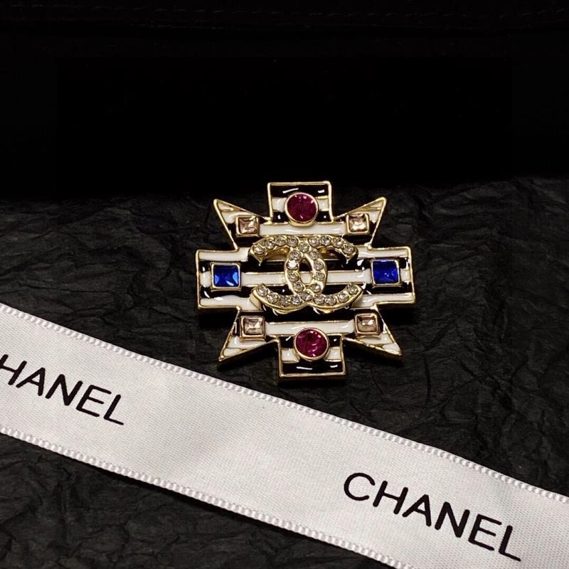 Elegant Chxnxl Brooches 292707