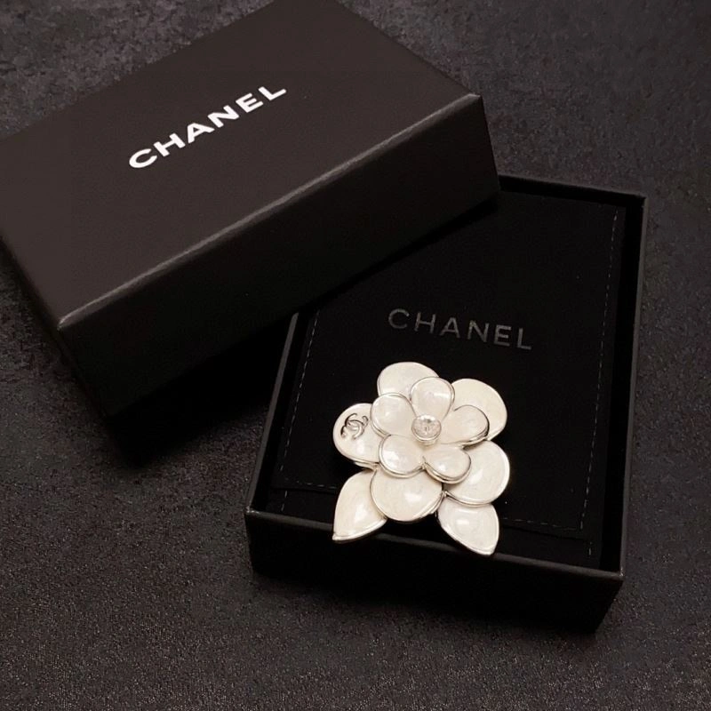 StreetReady Chxnxl Brooches 292720