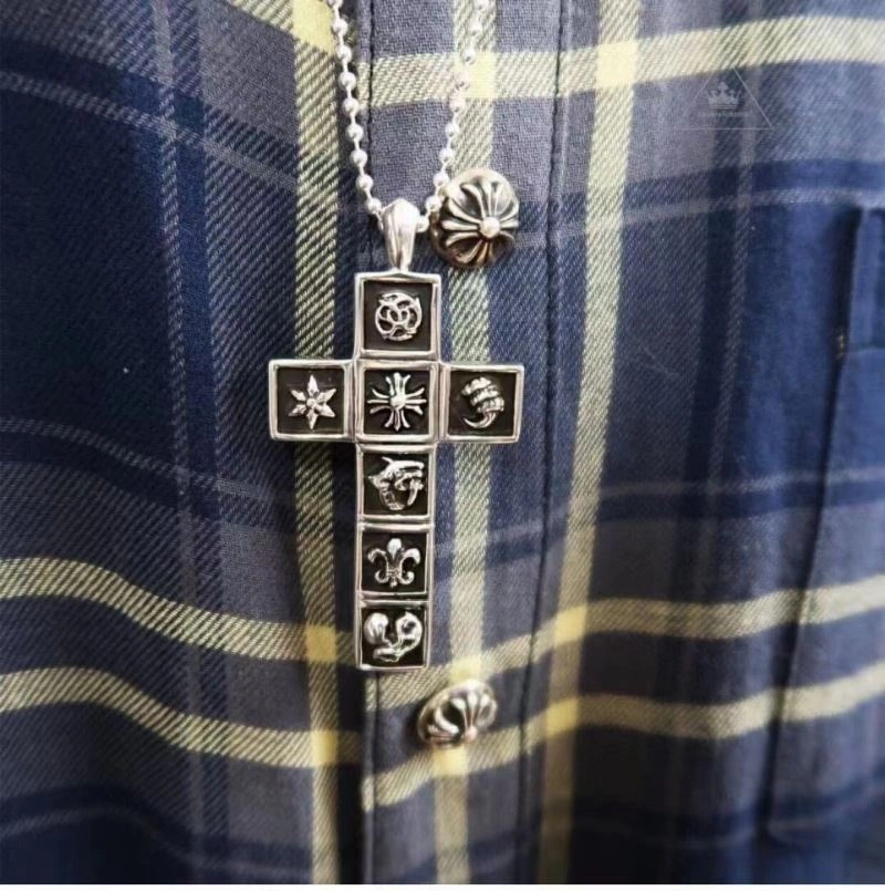 Chrxmx Hxxrts Necklaces DailyWear 300888