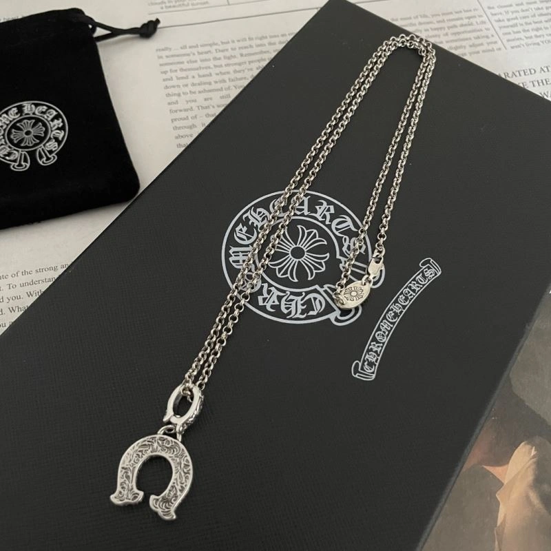 EyeCatching Chrxmx Hxxrts Necklaces 300884