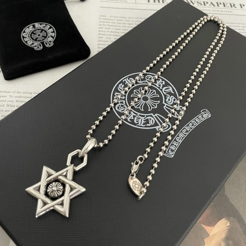 Comfortable Chrxmx Hxxrts Necklaces 300867