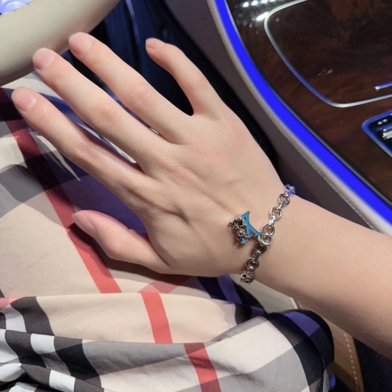 EyeCatching LX Bracelets 311953