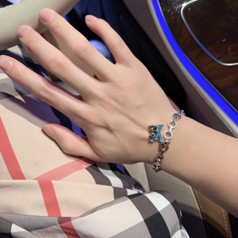 EyeCatching LX Bracelets 311953