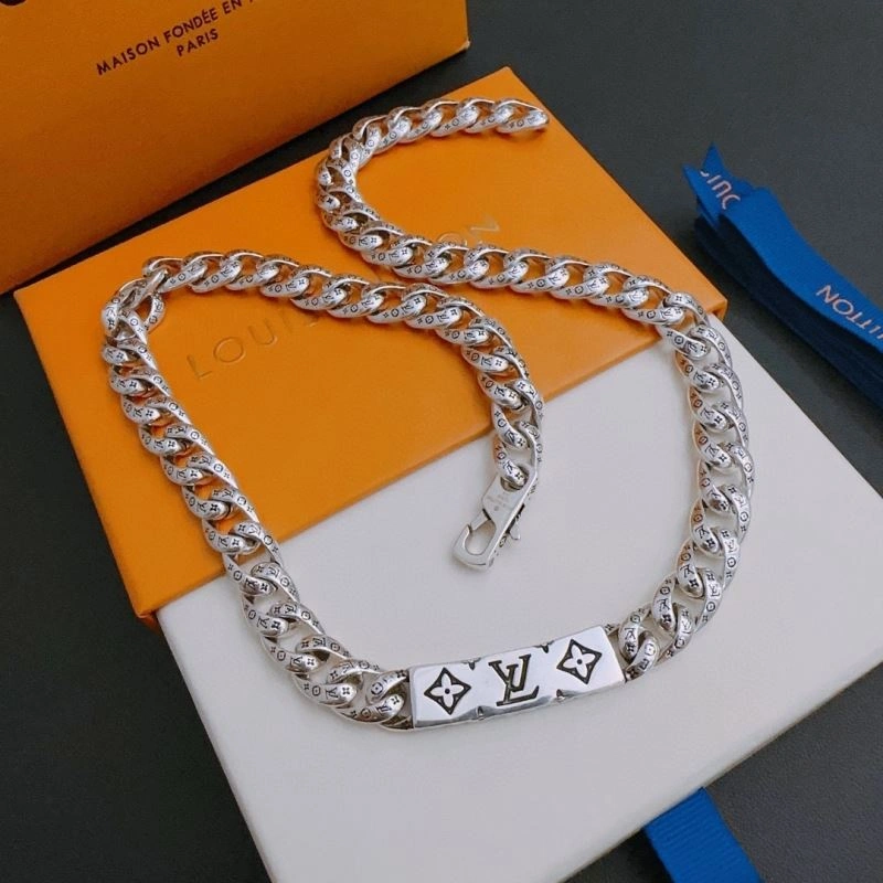Functional LX Necklaces 311485