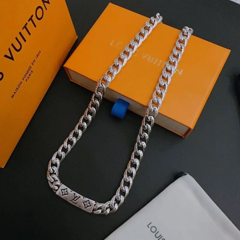 Functional LX Necklaces 311485