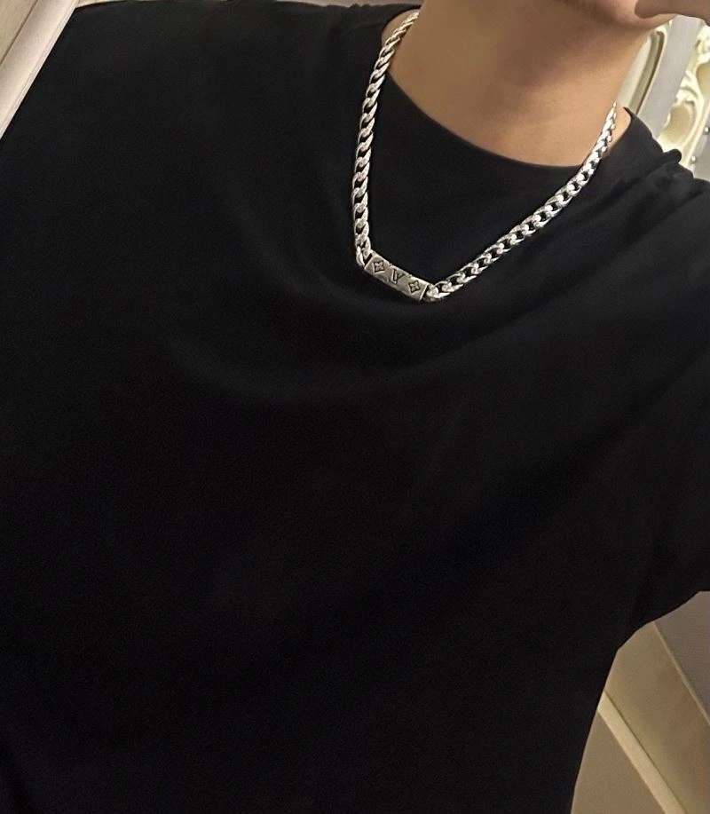 Functional LX Necklaces 311485