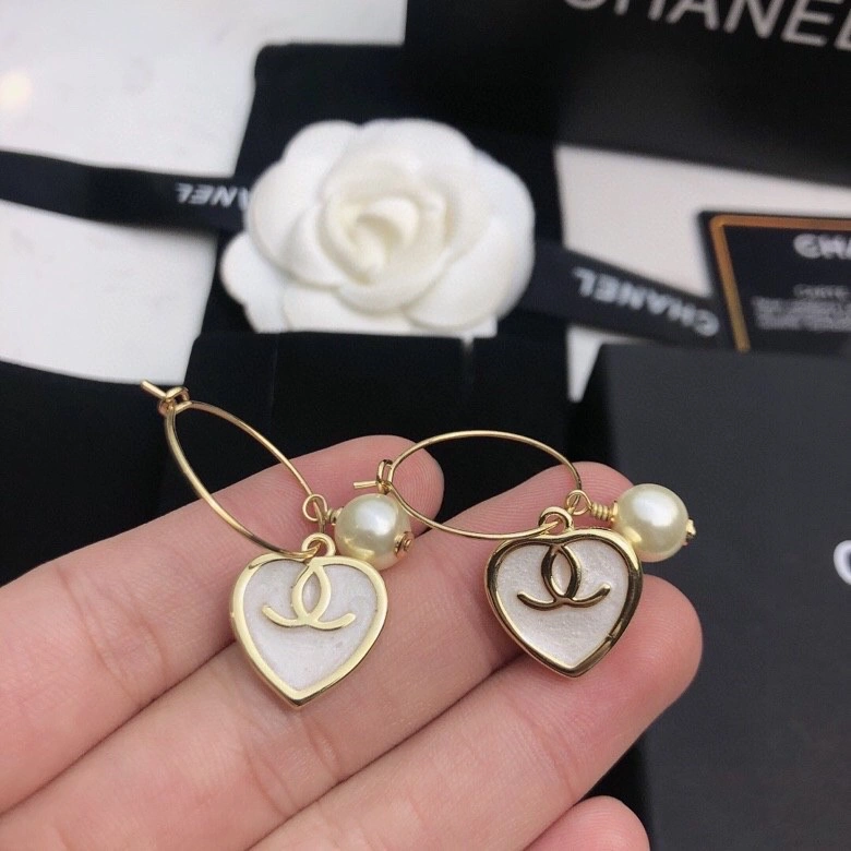 Elegant Chxnxl Earrings 291557