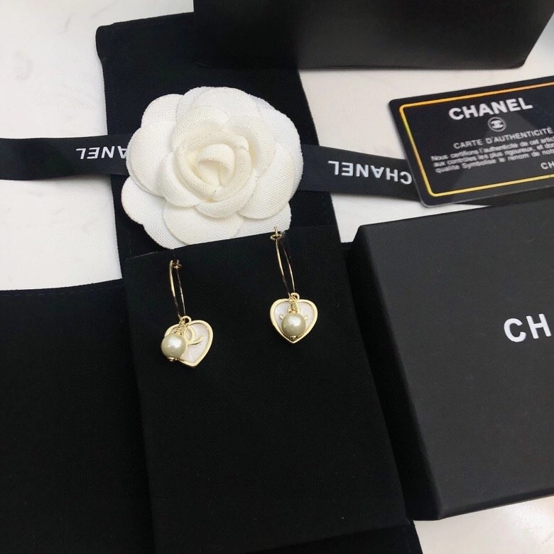 Elegant Chxnxl Earrings 291557