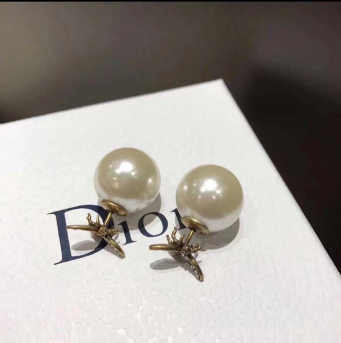 ModernLook Christian Dxxr Earrings 295326