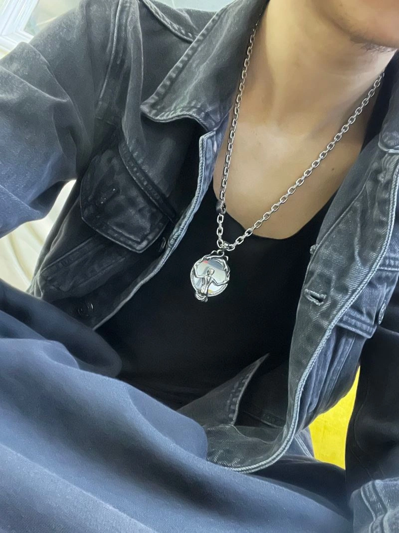 Gxccx Necklaces Affordable 306458