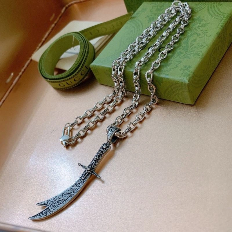 Vibrant Gxccx Necklaces 306457