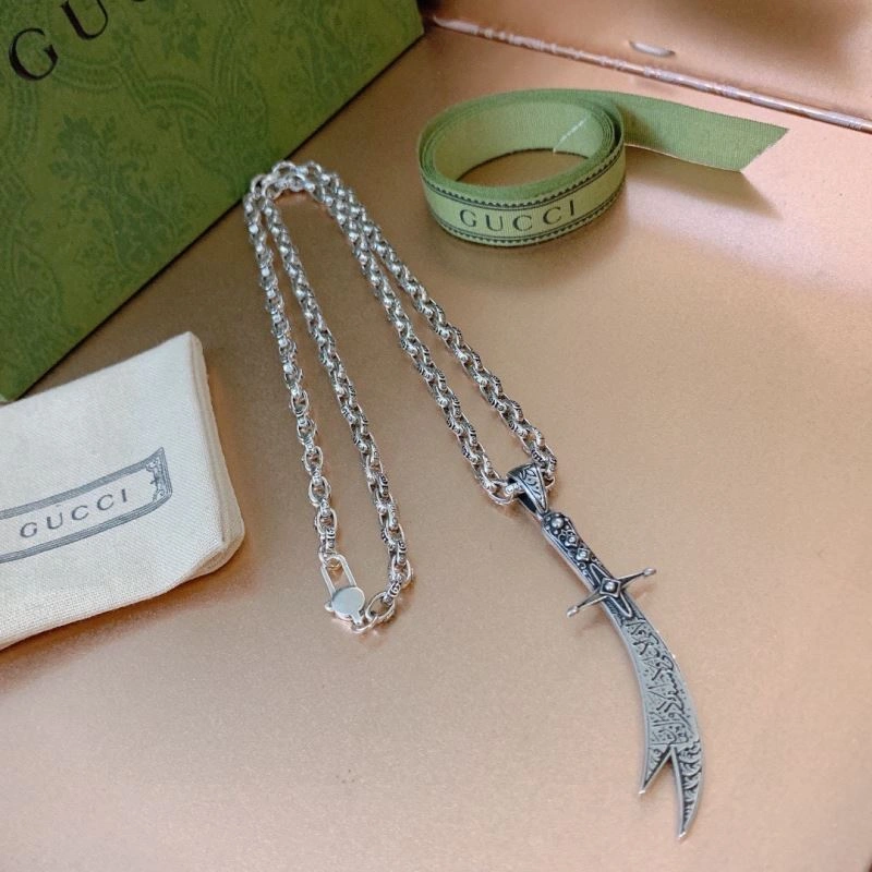 Vibrant Gxccx Necklaces 306457