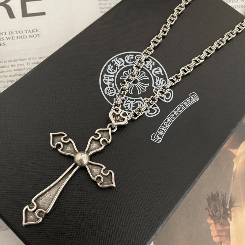 Chrxmx Hxxrts Necklaces EyeCatching 300871
