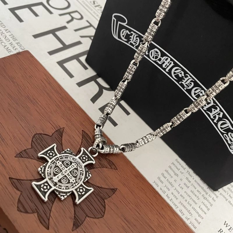 Functional Chrxmx Hxxrts Necklaces 300875