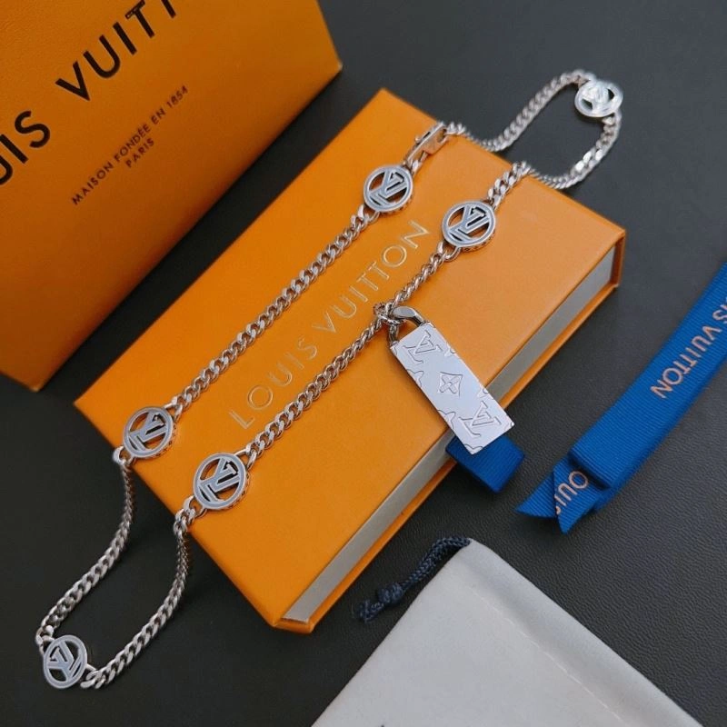 Timeless LX Necklaces 311471