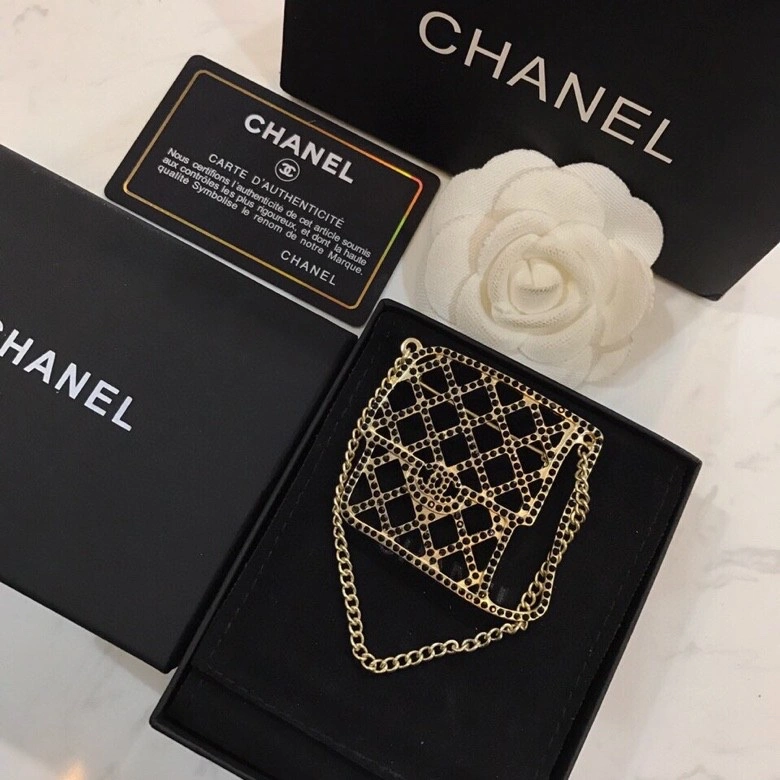 Chxnxl Brooches Cozy 292697