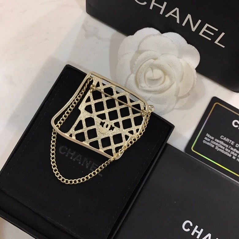 Chxnxl Brooches Cozy 292697
