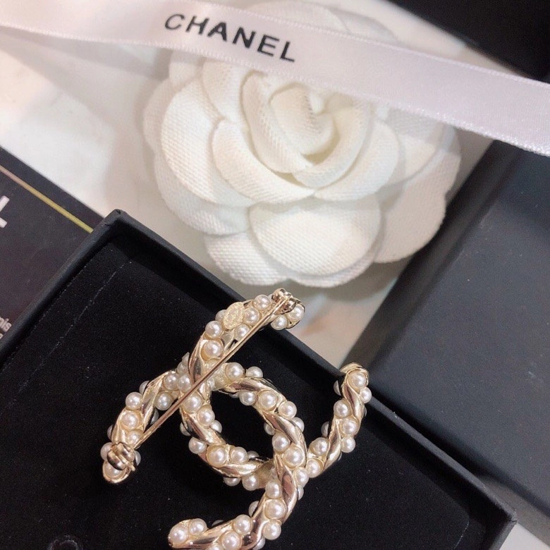 UrbanStyle Chxnxl Brooches 292695