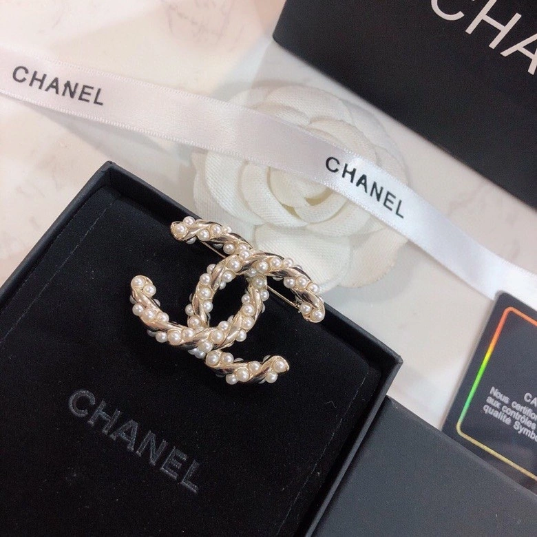 UrbanStyle Chxnxl Brooches 292695