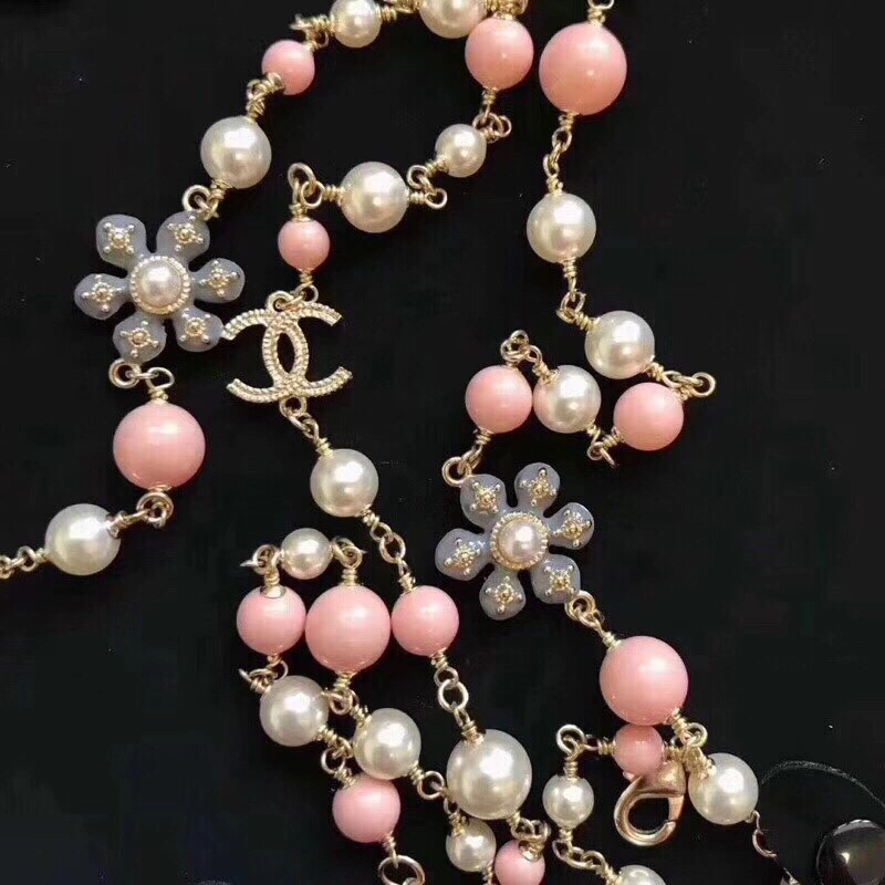NewStyle Chxnxl Brooches 292692