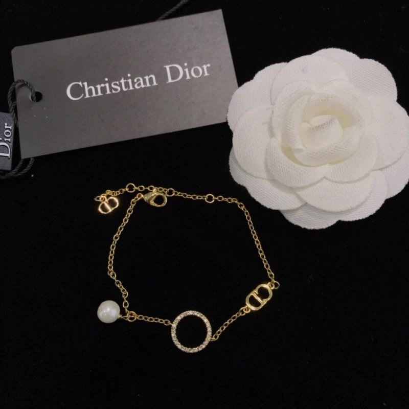 Christian Dxxr Bracelets Stylish 295512
