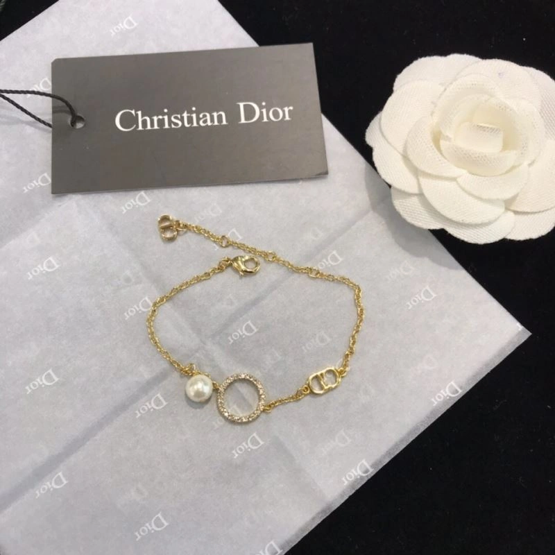 Christian Dxxr Bracelets Stylish 295512