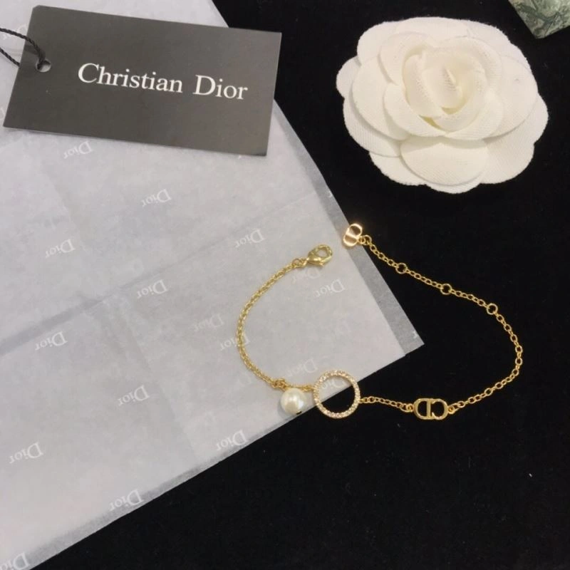 Christian Dxxr Bracelets Stylish 295512