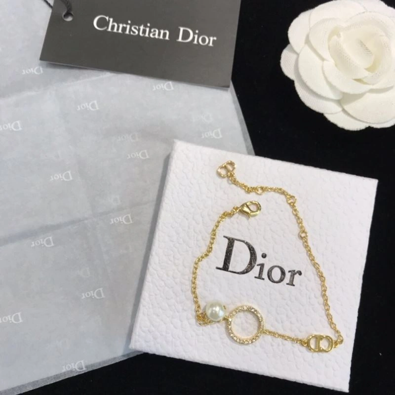 Christian Dxxr Bracelets Stylish 295512
