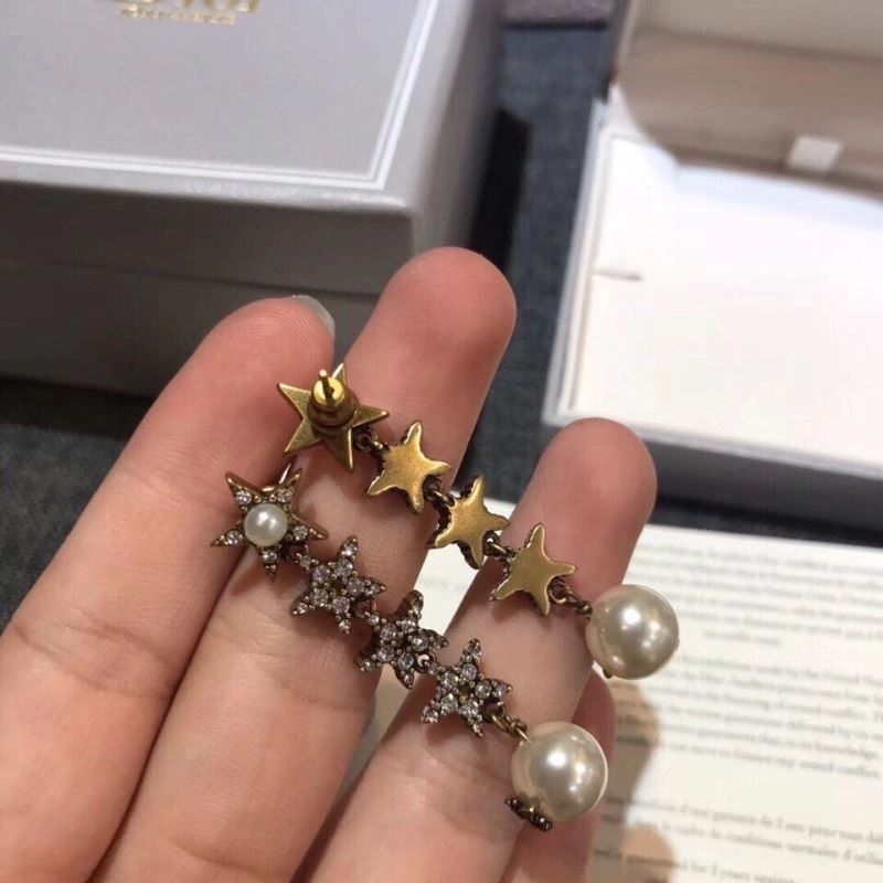 Christian Dxxr Earrings Compact 295321