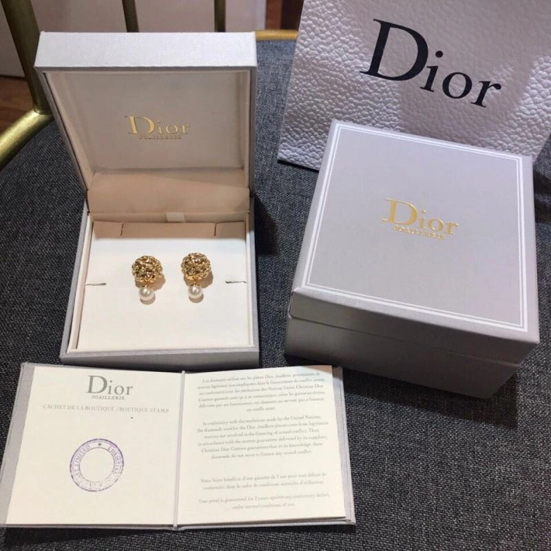 Flexible Christian Dxxr Earrings 295324
