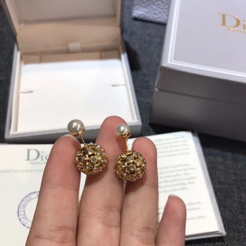 Flexible Christian Dxxr Earrings 295324